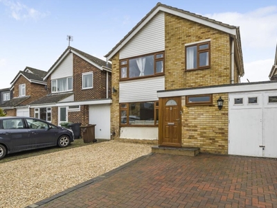 3 Bed House For Sale in Abingdon, Oxfordshire, OX14 - 4946899