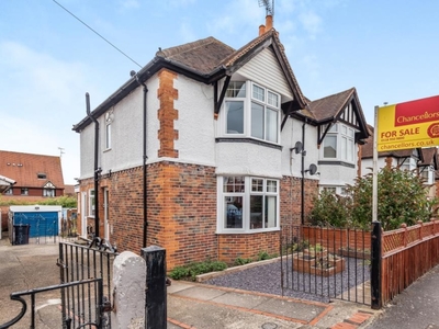 3 Bed House For Sale in West Reading, Reading, RG30 - 4615292