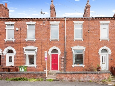 3 Bed Terraced House, Holly Street, WF2