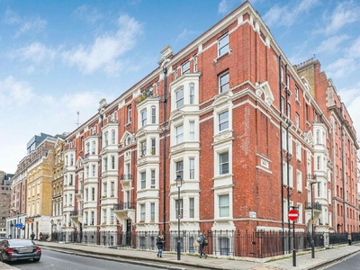 3 bedroom Flat for sale in Bury Place, Bloomsbury WC1A