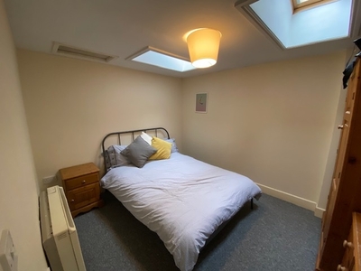 Room in a Shared Flat, Bedford Place, SO15