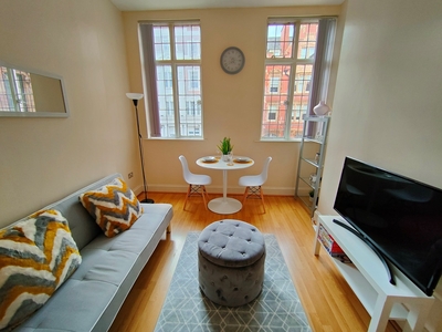 1 Bed Flat, Newhall Street, B3