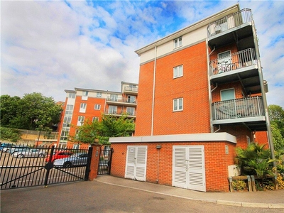 1 bedroom apartment for rent in Blytheswood Place, London, SW16