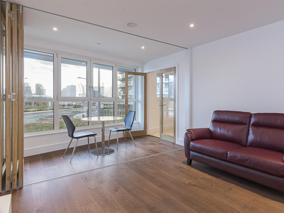 1 bedroom apartment for rent in Gateway Tower, 28 Western Gateway, London, E16