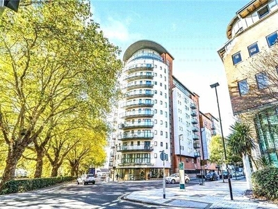 1 bedroom apartment for rent in Lower Canal Walk, Southampton, SO14