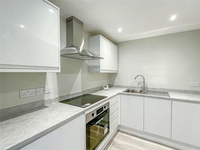 1 Bedroom Apartment For Rent In St. Albans, Hertfordshire