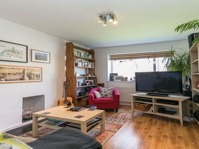 1 bedroom flat for rent in Crescent Road, Crouch End N8 , N8