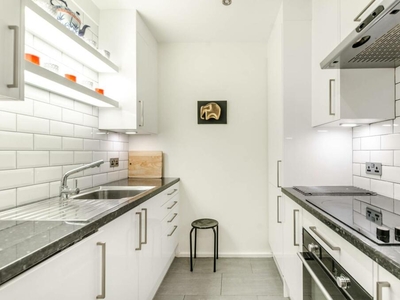 1 bedroom flat for rent in Cromwell Road, South Kensington, London, SW7