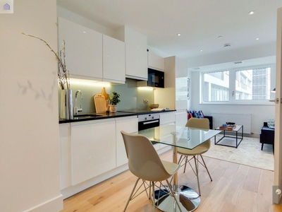 1 bedroom flat for rent in Edridge Road, Croydon, London, CR0