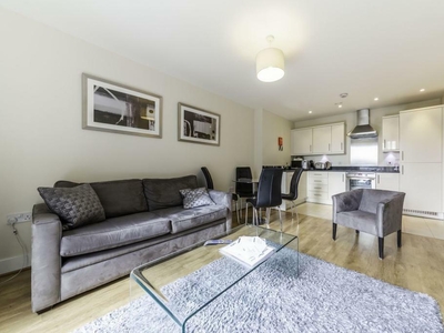 1 bedroom flat for rent in Gooch House,
63-75 Glenthorne Road, W6