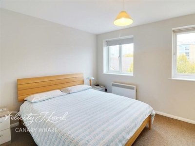 1 bedroom flat for rent in Westferry Road, E14