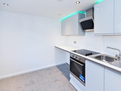 1 bedroom ground floor flat for rent in Modern Flat, Winton, BH9