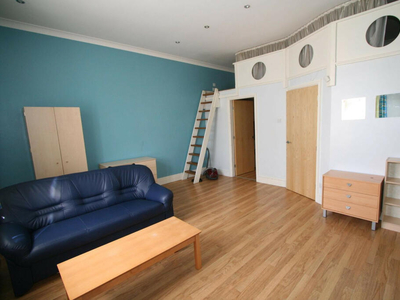 1 bedroom house for rent in HYDE TERRACE, Leeds, LS2