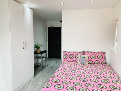 1 bedroom property for rent in Demontfort Street, Leicester, LE1