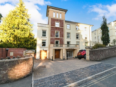 1 Bedroom Retirement Apartment For Sale in Malvern, Worcestershire