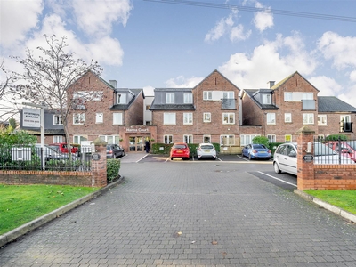 1 Bedroom Retirement Apartment For Sale in Wilmslow, Cheshire