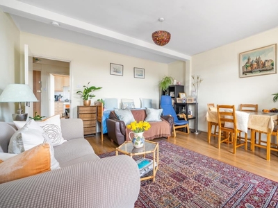 2 Bed Flat/Apartment For Sale in Henley, Oxfordshire, RG9 - 5332378