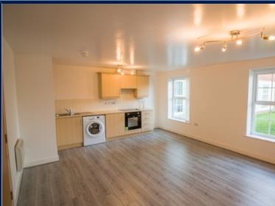 2 Bed Flat, Naylor Road, CH66