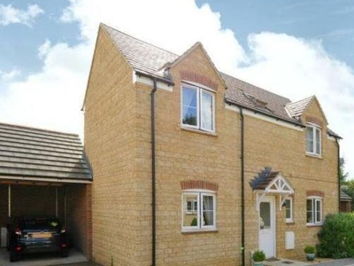 2 Bed House For Sale in Carterton, Oxfordshire, OX18 - 5408448