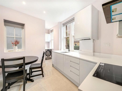 2 bedroom apartment for rent in Askew Road, London, W12