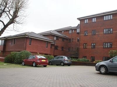 2 bedroom apartment for rent in Glenavon Court, Sneyd Park, Bristol, BS9