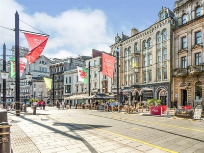 2 bedroom apartment for rent in High Street, Cardiff, CF10