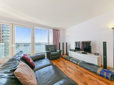 2 bedroom apartment for rent in New Providence Wharf, Fairmont Avenue, London, E14