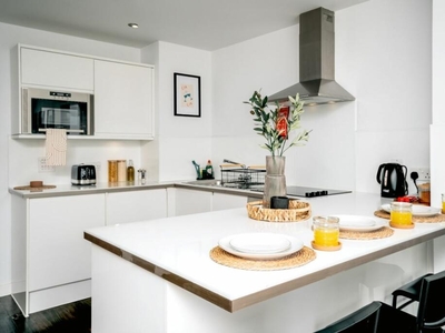 2 bedroom apartment for rent in Northumberland House, Wellesley road, Sutton, Sutton, Flat, SM2