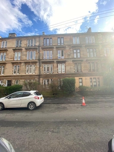 2 bedroom apartment for rent in Roslea Drive, Dennistoun, G31