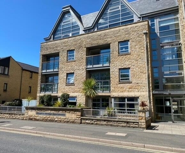 2 bedroom property for rent in Royal View, Knight's Bridge Apartments, Lancaster, LA1