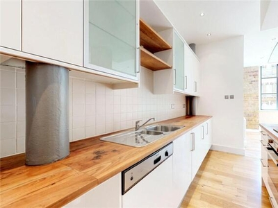 2 Bedroom Apartment For Rent In Spitalfields, London