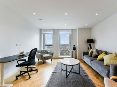 2 bedroom apartment for rent in Two Fifty One, Southwark Bridge Road, Elephant & Castle SE1