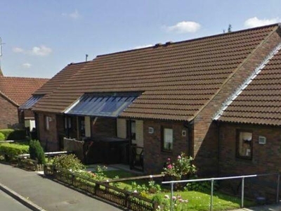 2 bedroom bungalow for rent in Humber Court, Doncaster, South Yorkshire, DN6