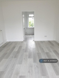 2 bedroom end of terrace house for rent in Annandale Street, Edinburgh, EH7