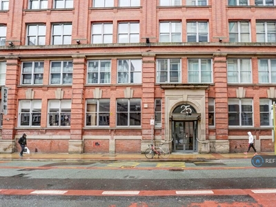 2 bedroom flat for rent in Church Street, Manchester, M4