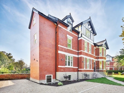2 bedroom flat for rent in Croft House, 623 Wilbraham Road, Chorlton-cum-Hardy, Manchester, M21