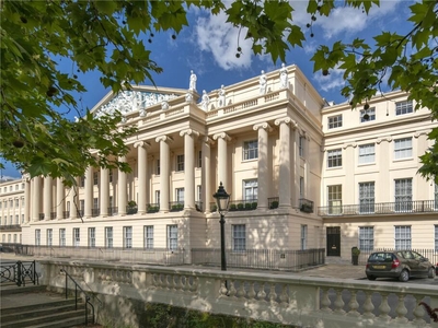 2 bedroom flat for rent in Cumberland Terrace, London, NW1