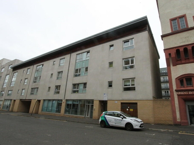 2 bedroom flat for rent in Dunblane Street, Cowcaddens, G4