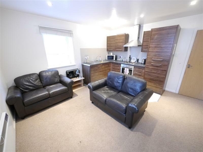 2 bedroom flat for rent in Flat 4, 54 Devon Road, LS2