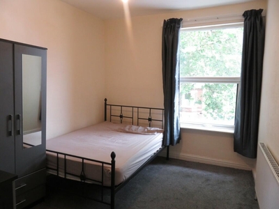 2 bedroom flat for rent in Gregory Boulevard, Nottingham, Nottinghamshire, NG7