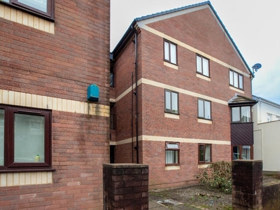 2 bedroom flat for rent in Woodville Court, Woodville Road, Cardiff(City), CF24