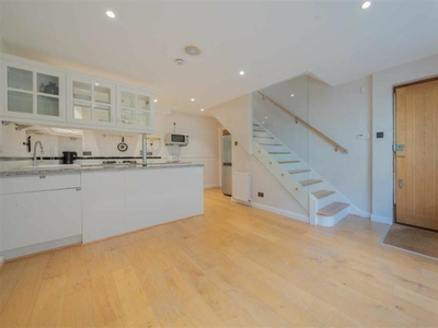 2 bedroom house for rent in Gloucester Mews West, London, W2