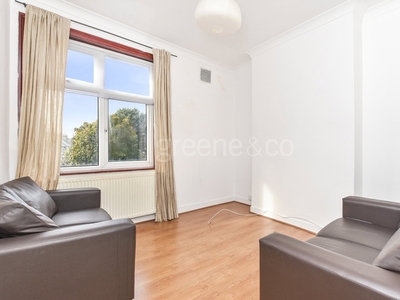 2 bedroom property to let in Crouch Hill London N4