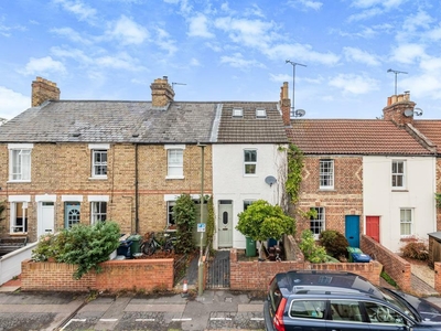 2 bedroom terraced house for rent in Charles Street, East Oxford, OX4