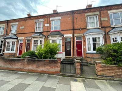 2 bedroom terraced house for rent in Knighton Fields Road East, Leicester, LE2