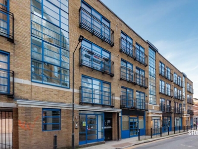 3 bedroom apartment for rent in Calvin Street, Shoreditch, London E1
