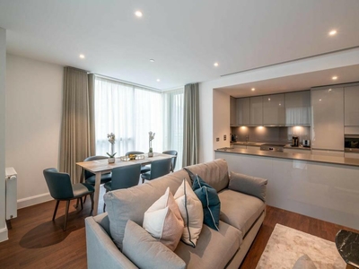 3 bedroom apartment for rent in Sailmakers, 32 Harbour Way, London, E14
