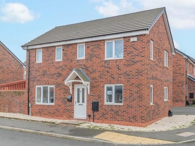 3 Bedroom Detached House For Sale In Redditch, Worcestershire