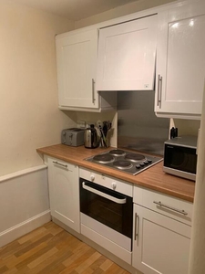 3 bedroom flat for rent in Airlie Street, Hyndland, Glasgow, G12