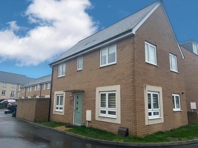 3 bedroom house for rent in Snowdrop Drive, Emersons Green, BS16